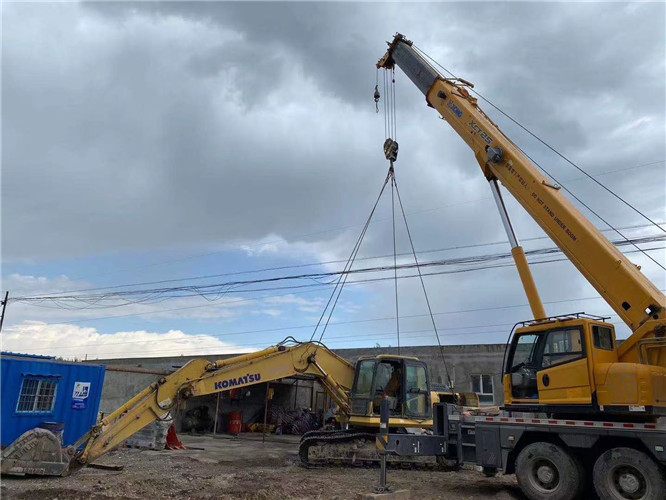 新沂市25吨吊车的工作半径是多少？