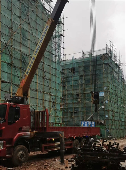 新沂市“慢工细活”—— 吊车的 “微动控制” 技术